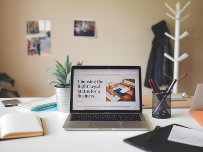 Comment choisir le statut juridique idéal pour votre première entreprise